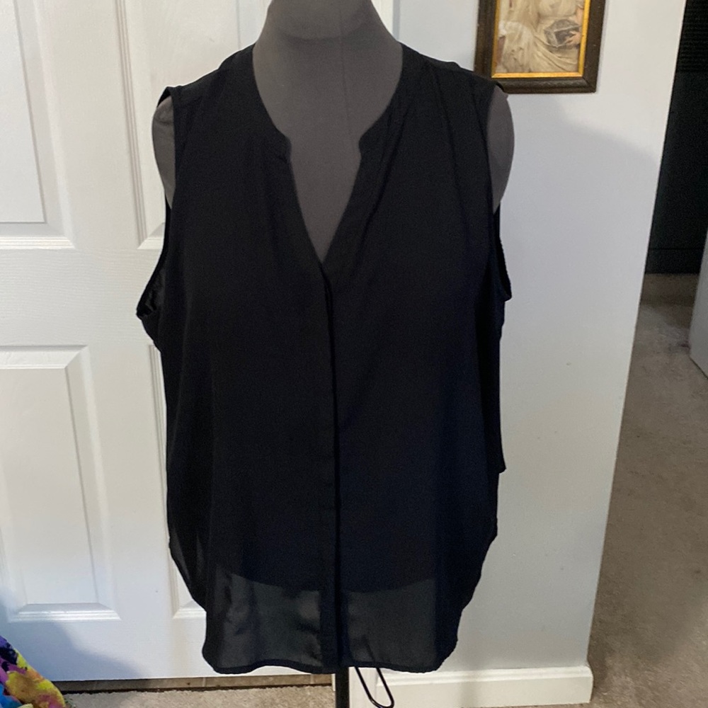APT 9 Essentials Black Sleeveless Button Up